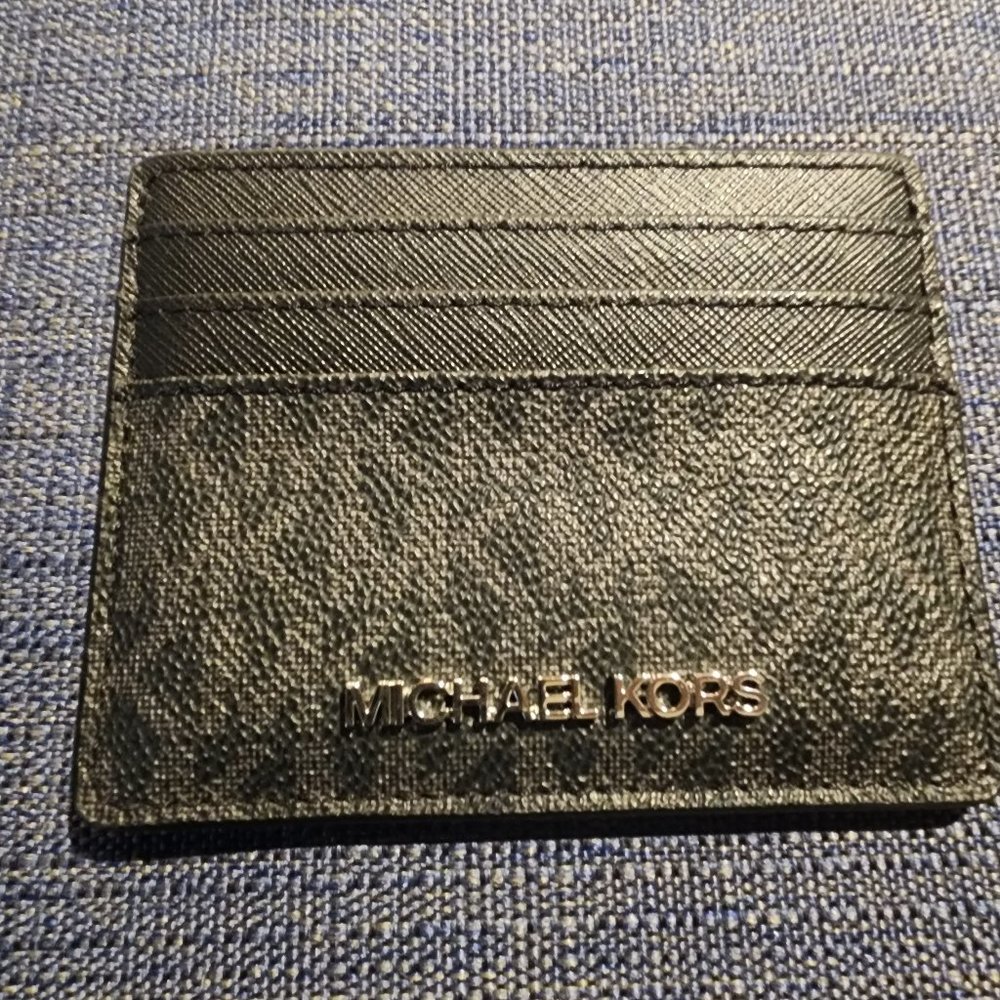 Micheal Kors Jet Set Travel Lg Card Holder